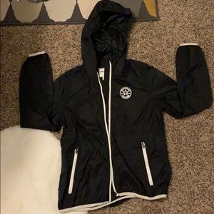 Converse wind breaker